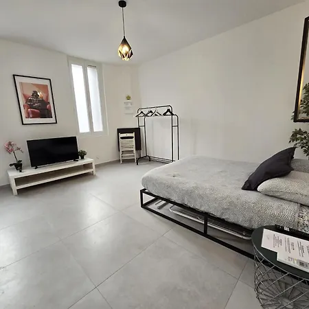 Gregbnb-com - T2 Cocooning Et Chaise Hamac -10min Gare Toulon